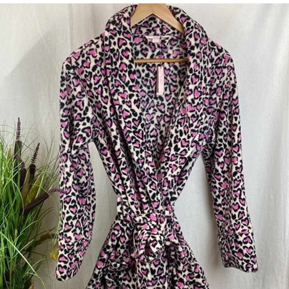 Victoria’s Secret Short Bathrobe